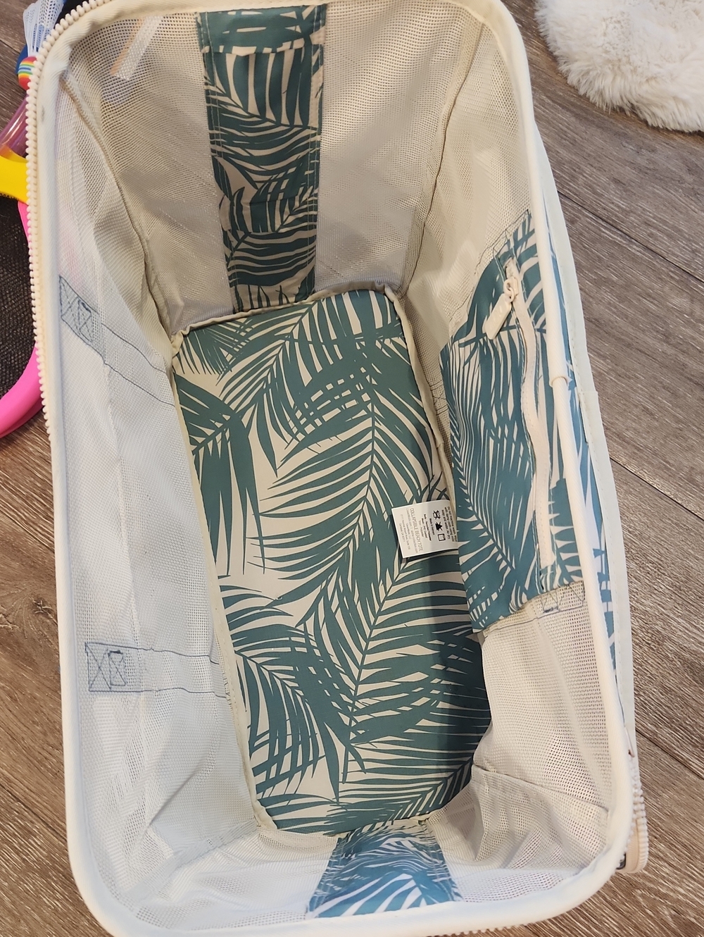 NWT BEACH BUNDLE SELLING TOGETHER - Picture 5 of 9